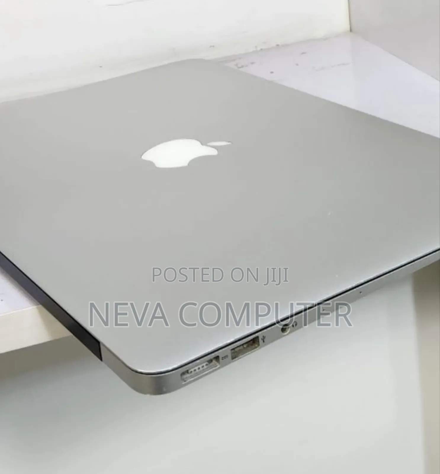 New Laptop Apple MacBook Air 2017 8GB Intel Core I5 SSD 256GB