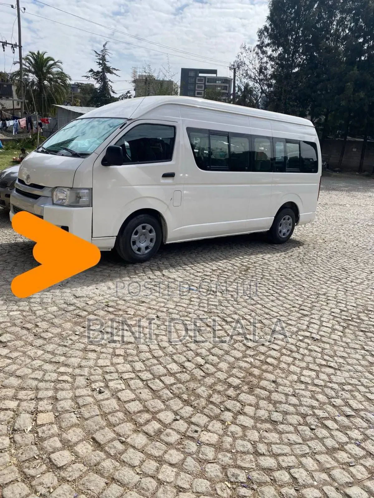 Toyota HiAce 2012 White