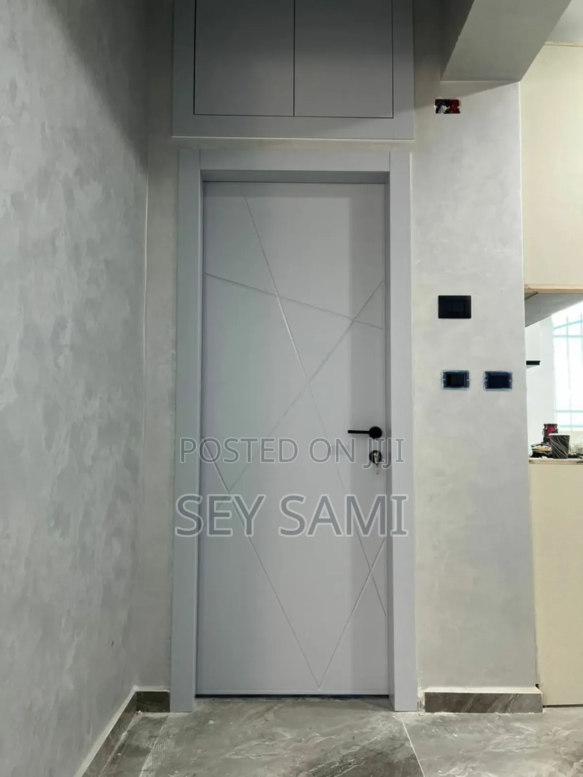 Long Live With Crown