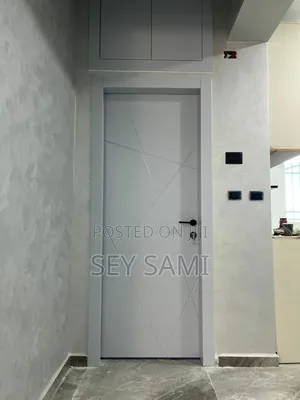 Long Live With Crown