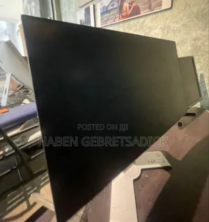 Monitors 24 Inche Brand Deel