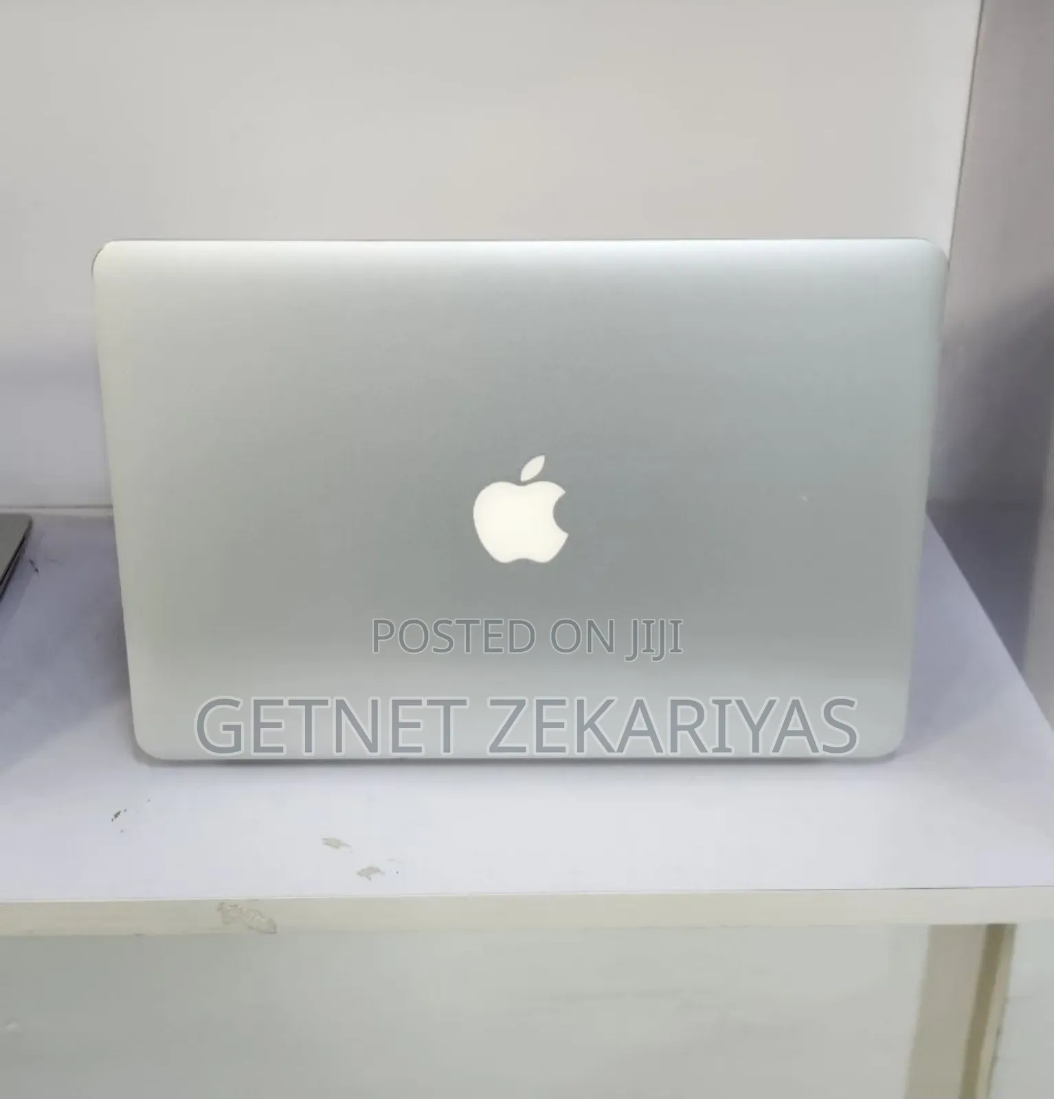 New Laptop Apple MacBook Air 2017 8GB Intel Core I5 SSD 256GB