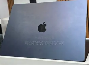 New Laptop Apple MacBook Pro M1 16GB Intel Core I5 SSD 512GB