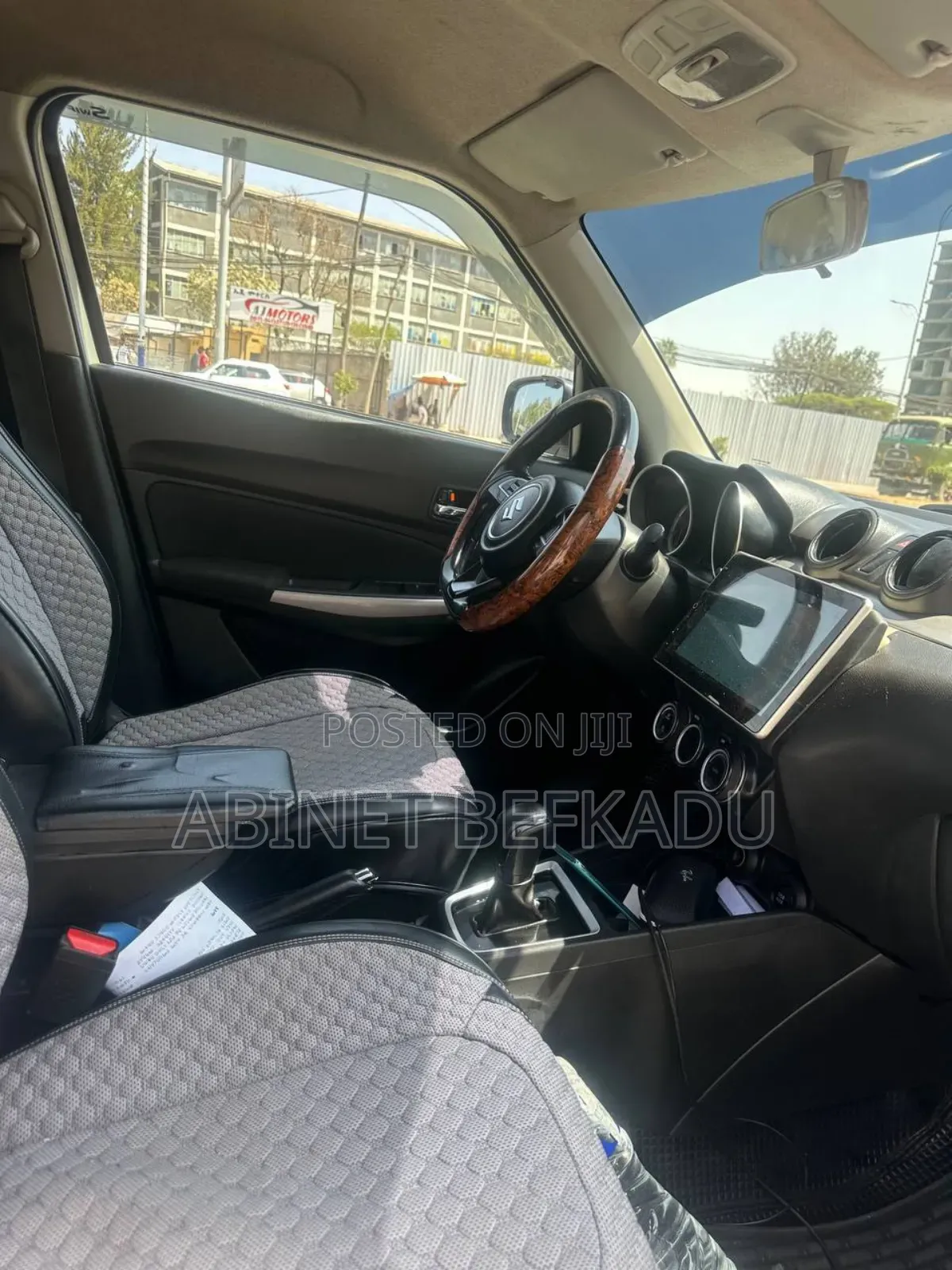 Suzuki Swift 2021 Silver