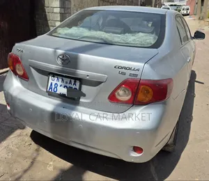 Toyota Corolla 2010 Gray
