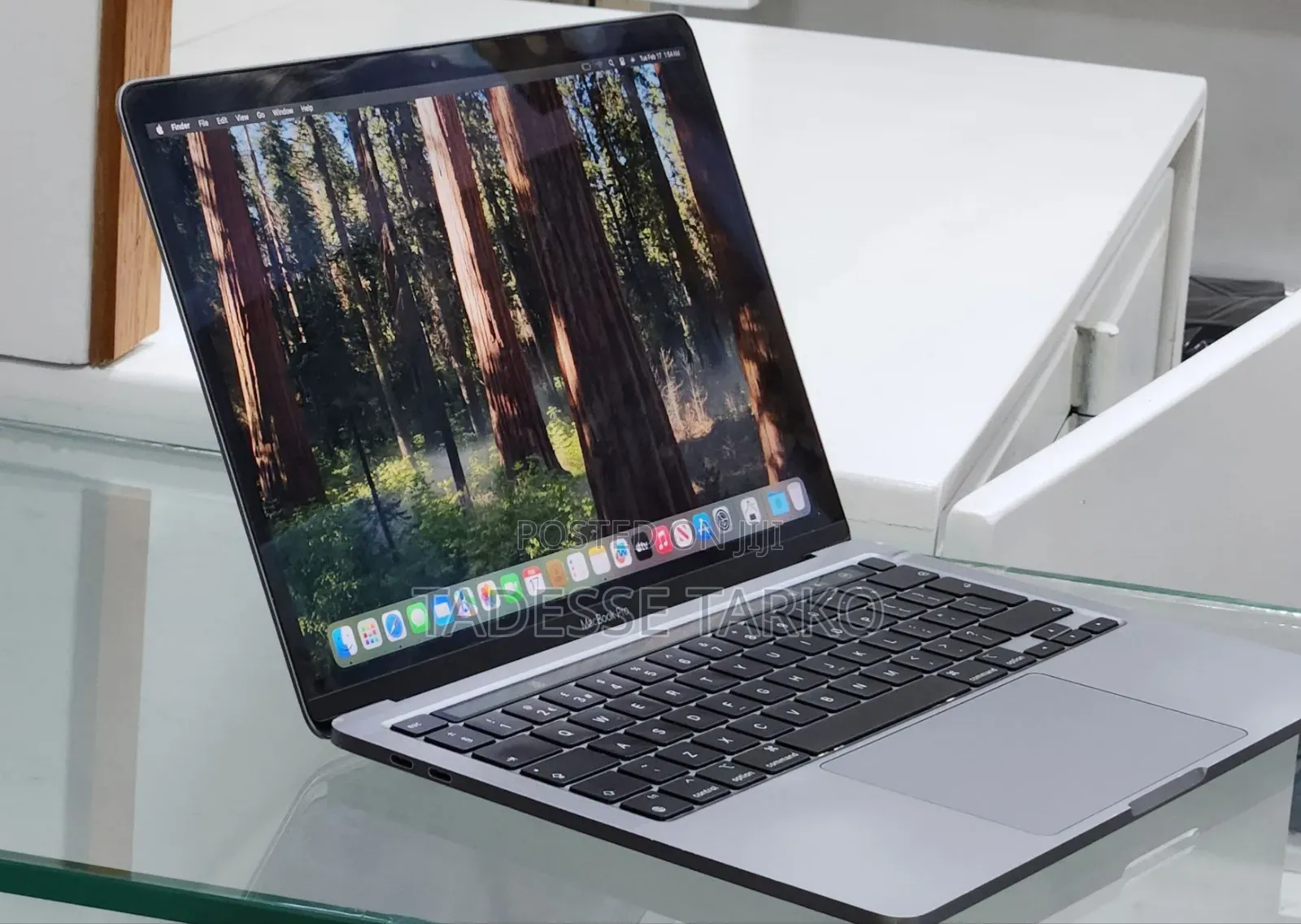 New Laptop Apple MacBook Pro M1 8GB Apple M1 SSD 256GB