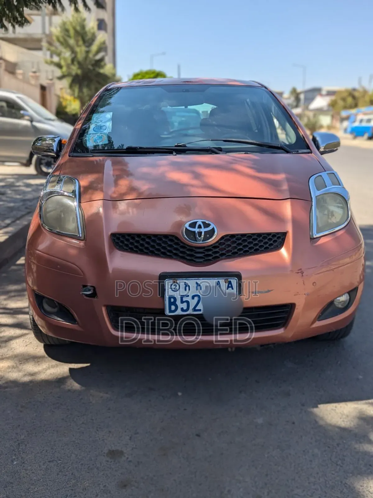 Toyota Vitz 1.0 FWD 3dr 2010 Orange