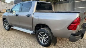 Toyota Hilux Revo Double Cab Deisel 2.4 RWD 2019 Gray