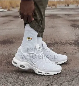 Nike Air Max Tn Plus Triple White Unisex Fashion Sneaker Shoes