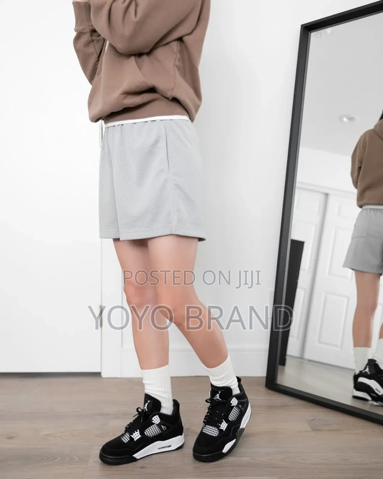 Nike Air Jordan 4 Retro White /Black Thunder Fashion Sneaker