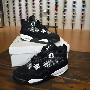 Nike Air Jordan 4 Retro White /Black Thunder Fashion Sneaker