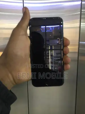 Apple iPhone SE (2022) 64 GB Blue