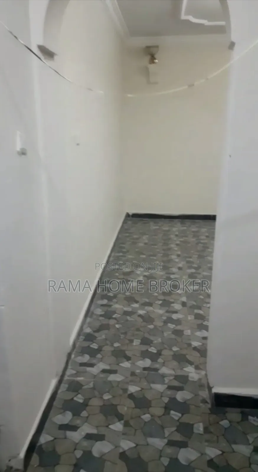 Furnished 3bdrm Apartment in አራብሳ 20/80 ኮንዶሚኒየም, Yeka for sale