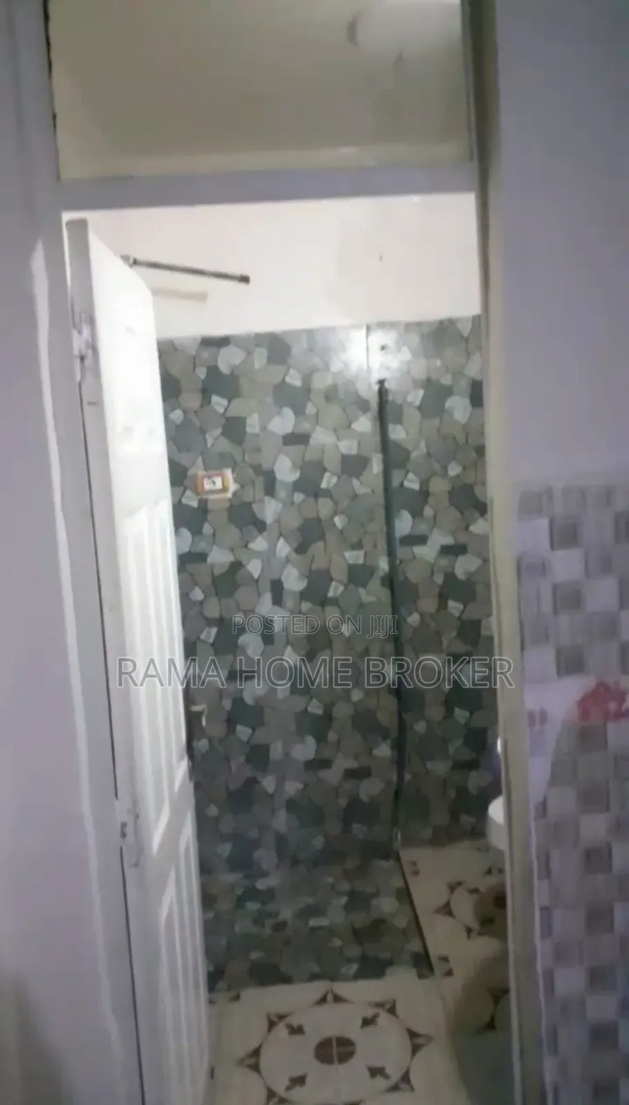 Furnished 3bdrm Apartment in አራብሳ 20/80 ኮንዶሚኒየም, Yeka for sale