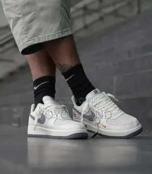 Nike X Undefeated Air Force 1 Low ’’5 Fashion Sneaker