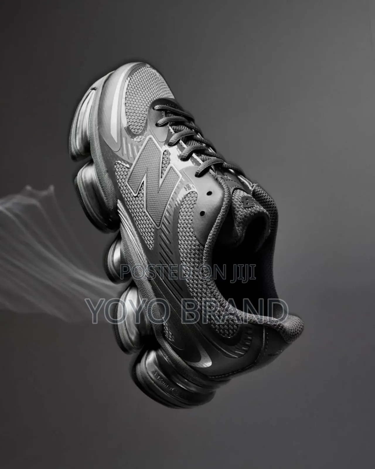 New Balnce Unisex Abzorb 2000.Black Sneaker