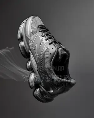 New Balnce Unisex Abzorb 2000.Black Sneaker