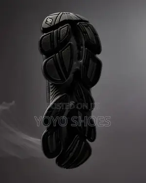 New Balnce Unisex Abzorb 2000.Black Sneaker