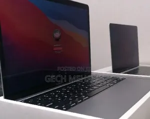 New Laptop Apple MacBook Pro 2020 M1 8GB Apple M1 Pro SSD 256GB