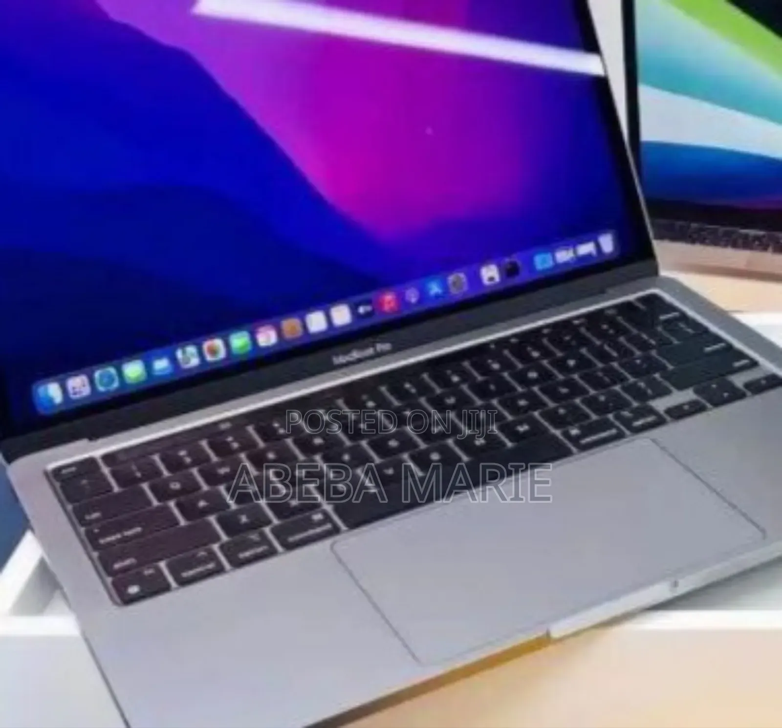 New Laptop Apple MacBook Pro M1 8GB Apple M1 SSD 256GB