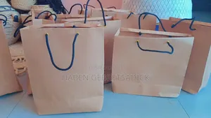 የእቃ መያዣ Paper Bag