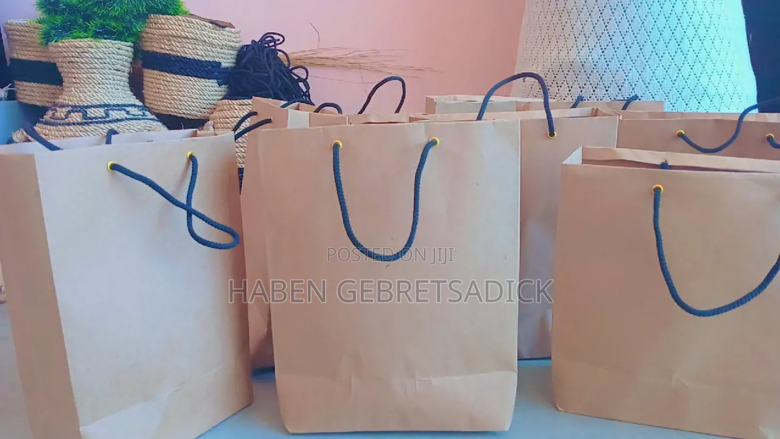 የእቃ መያዣ Paper Bag