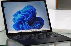 New Laptop Microsoft Surface Laptop 4 16GB Intel Core I7 SSD 512GB