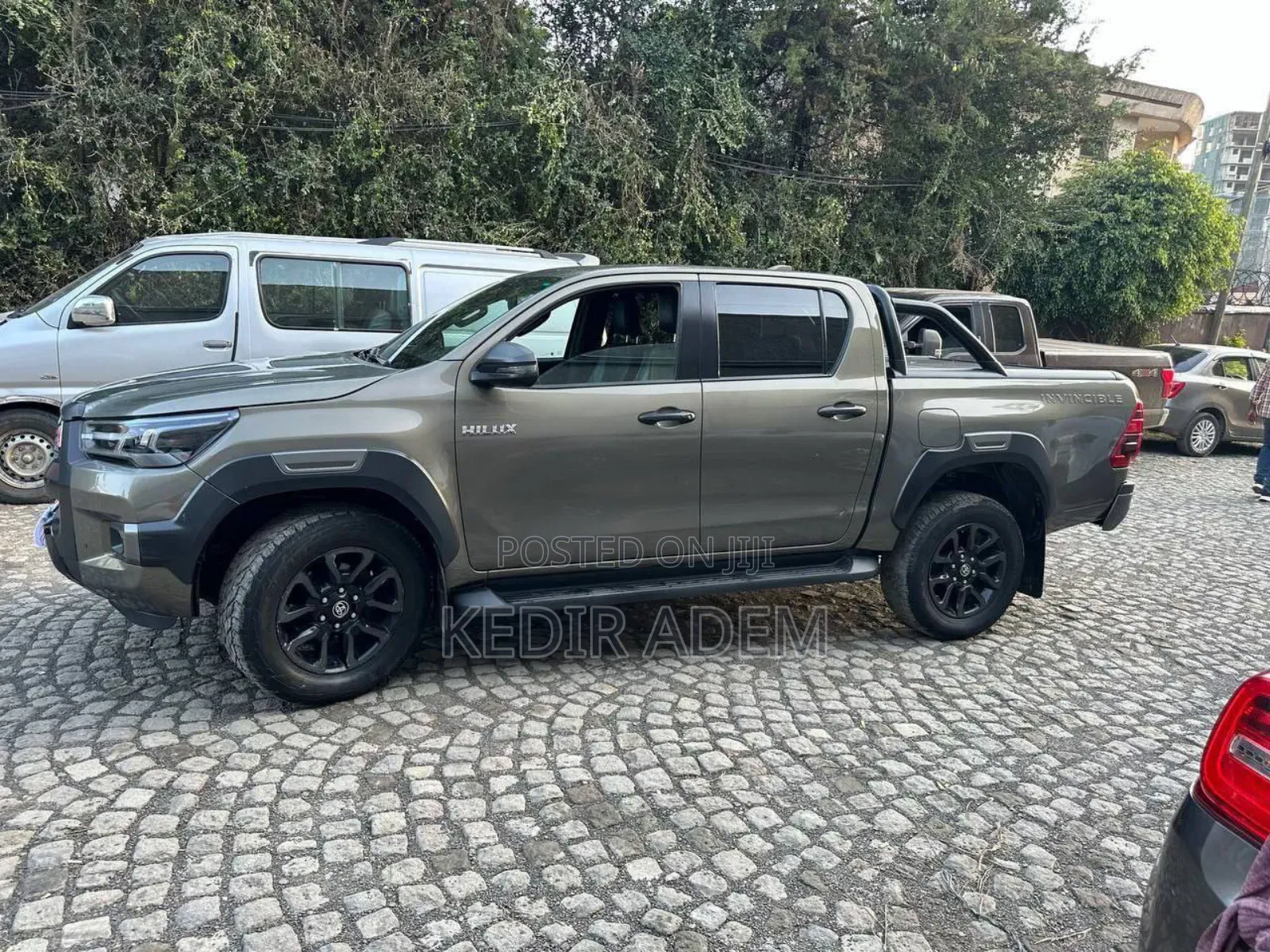 Toyota Hilux 2022 Gray
