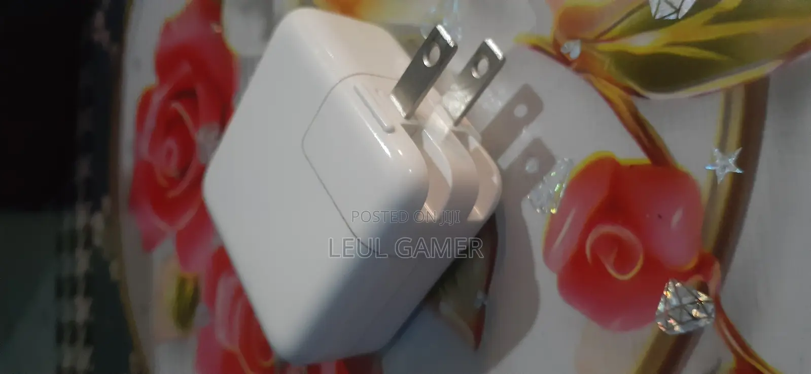 Original Apple 30w Usb-C Power Adapter (Macbook iPhone Fast Charger)