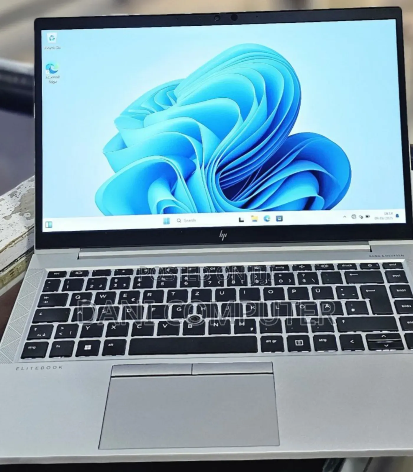 New Laptop HP EliteBook 840 G8 16GB Intel Core I5 SSD 512GB