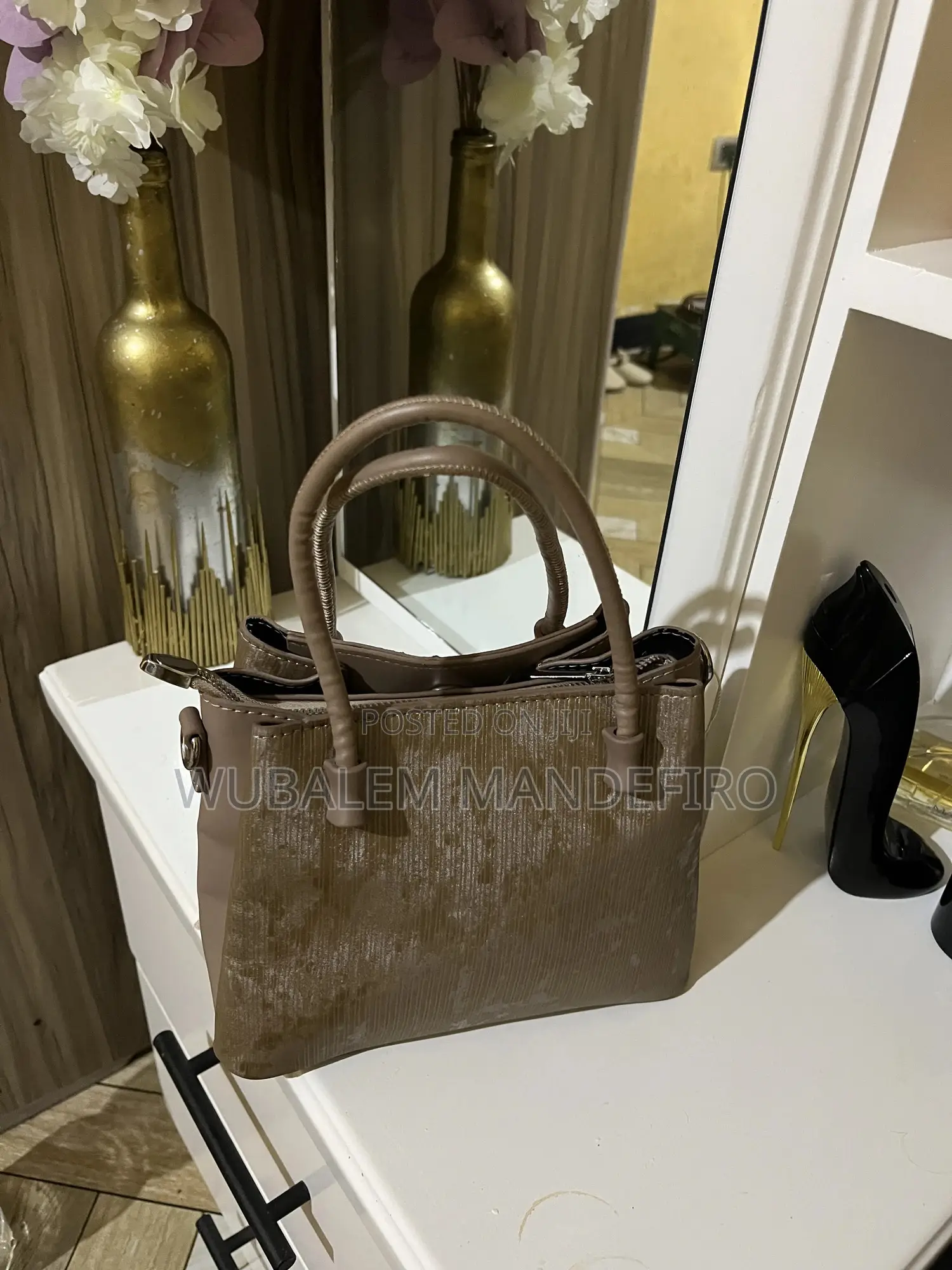 Women’S Hand Bag