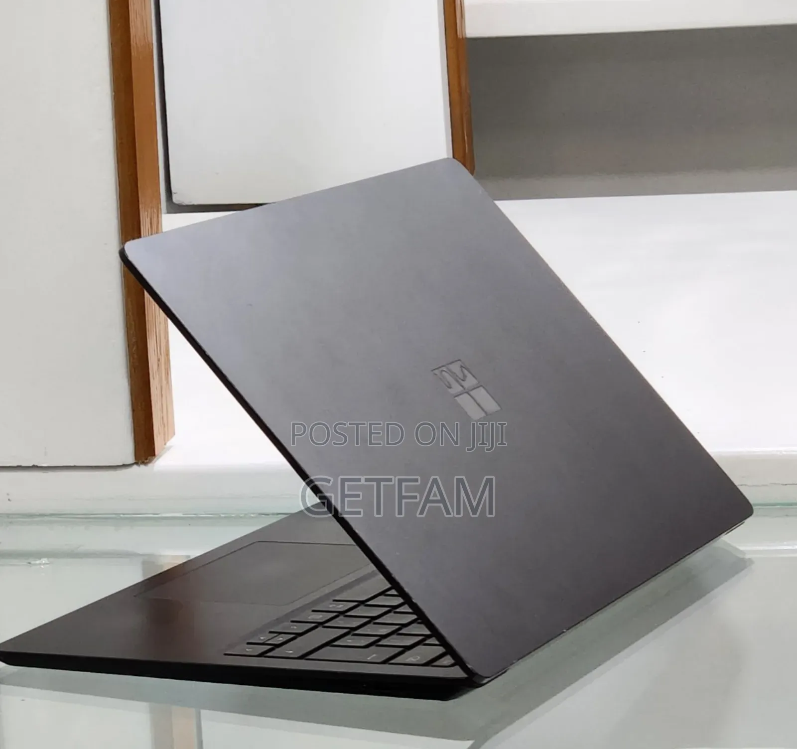 New Laptop Microsoft Surface 16GB Intel SSD 1T