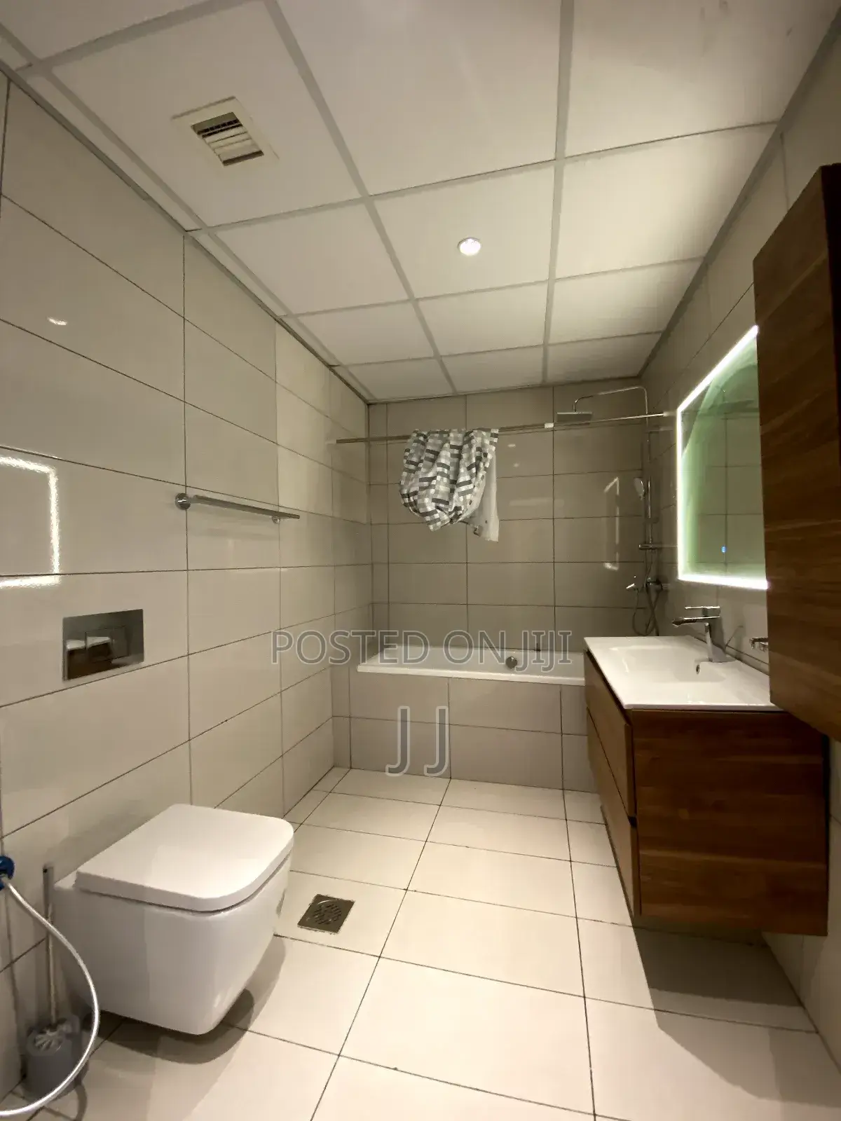 Furnished 4bdrm Apartment in Kirkos for rent