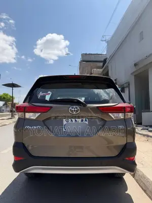 Toyota Rush 2023 Brown