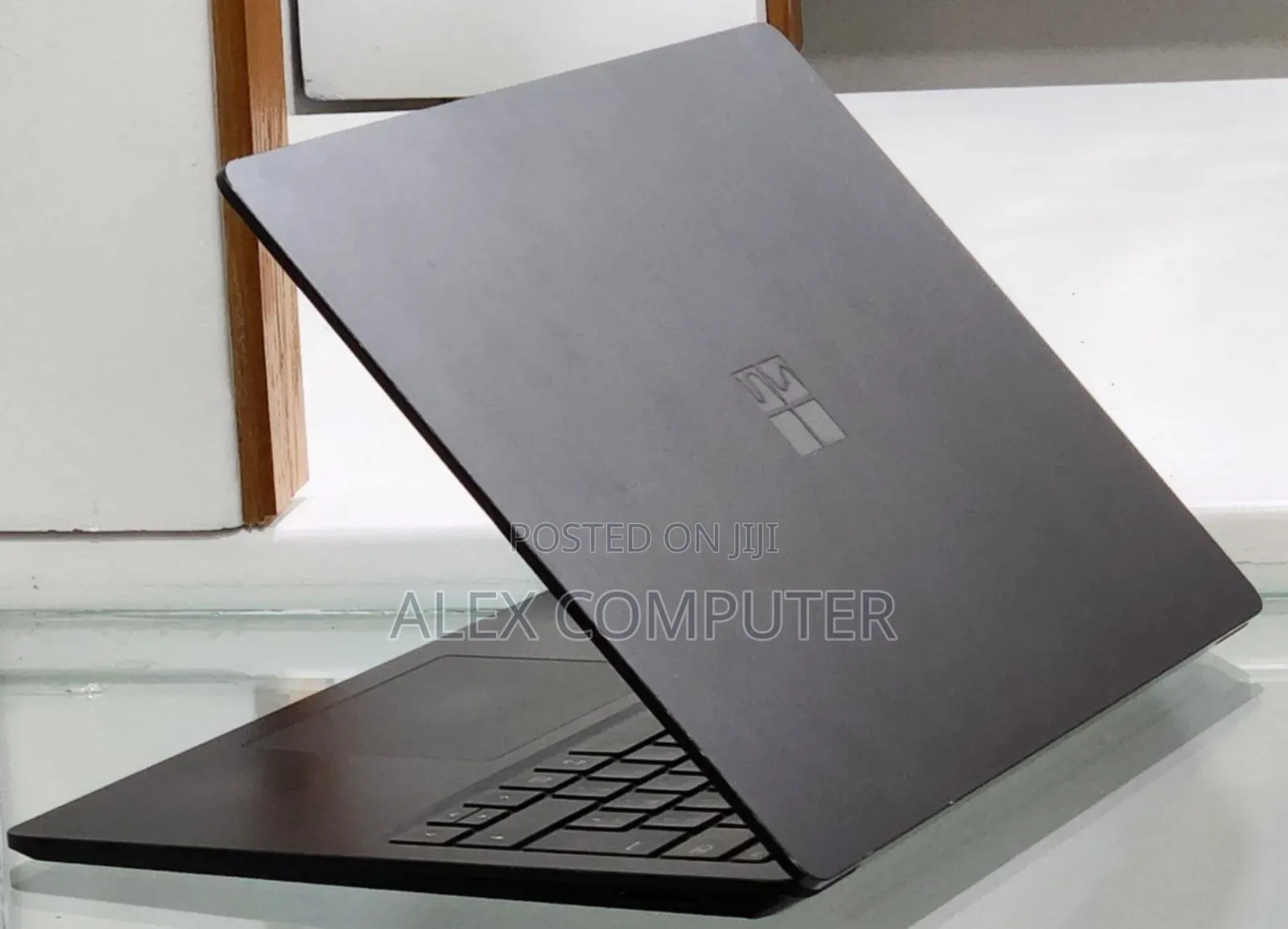 New Laptop Microsoft Surface Laptop 4 16GB Intel Core I7 SSD 512GB