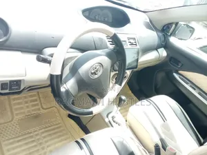 Toyota Yaris 1.0 VVT-i 2008 Silver