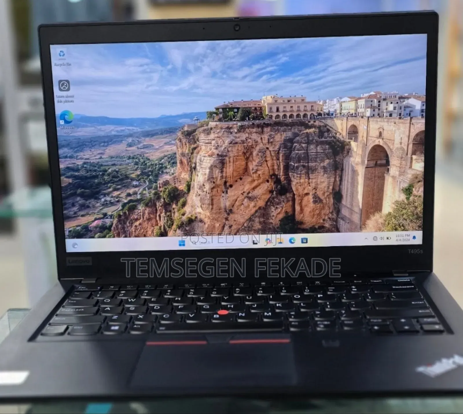 New Laptop Lenovo ThinkPad T495s 16GB AMD Ryzen 7 SSD 512GB