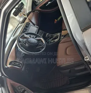 Hyundai Creta 2024 Silver