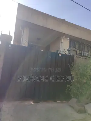 4bdrm Villa in Villa, Bole for sale