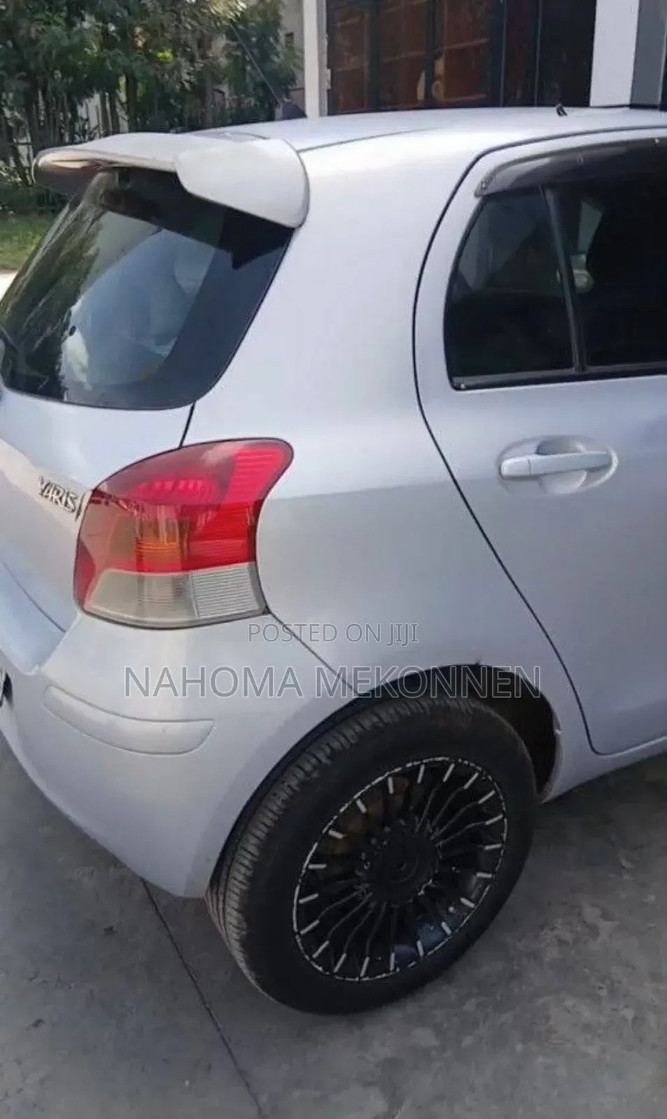 Toyota Yaris 2010 Silver