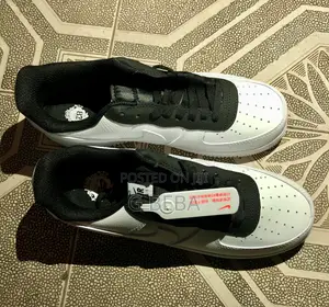 Nike 82 Black and White