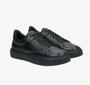 Estro Trainers - Black