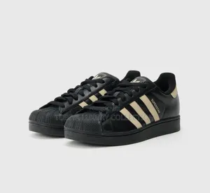 Adidas Superstar 34.