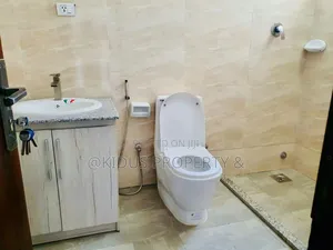 3bdrm Apartment in Rewanda, Bole for sale