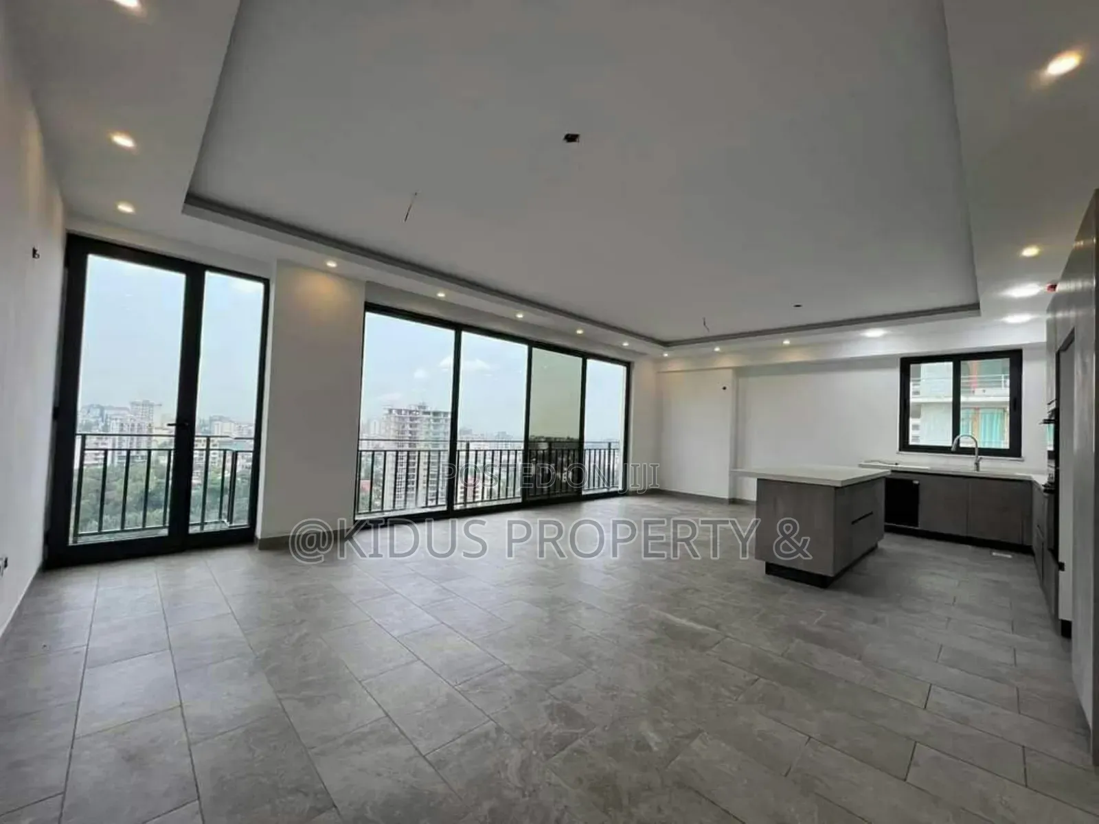 4bdrm Apartment in Bole Welo Areas for sale