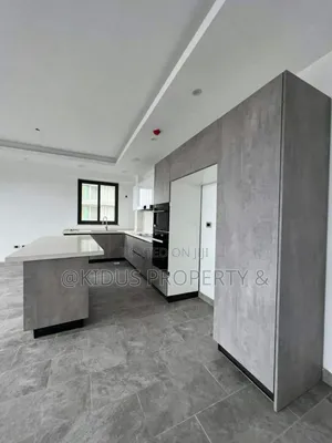 4bdrm Apartment in Bole Welo Areas for sale