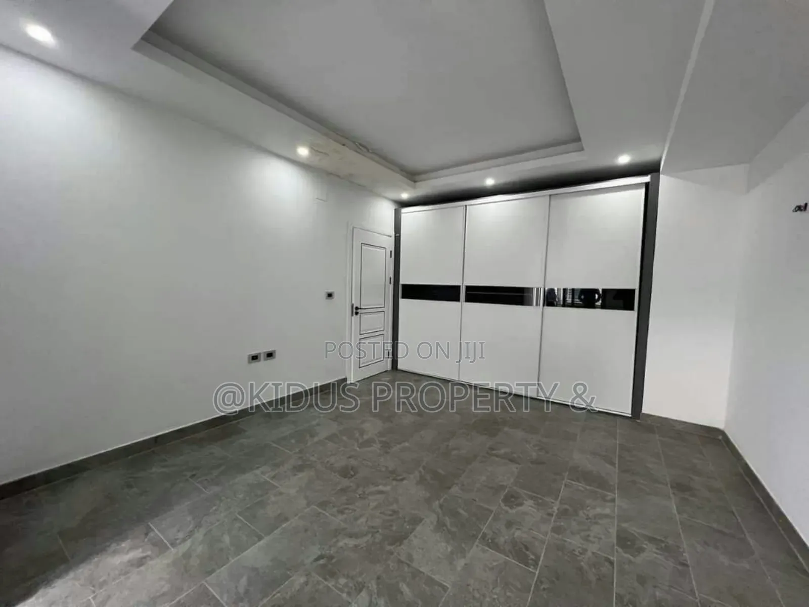 4bdrm Apartment in Bole Welo Areas for sale