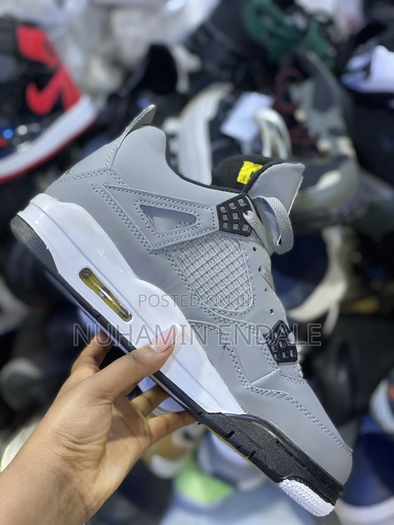 Jordan 4 Retro Cool Gray