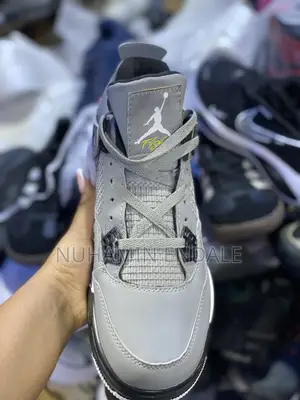 Jordan 4 Retro Cool Gray