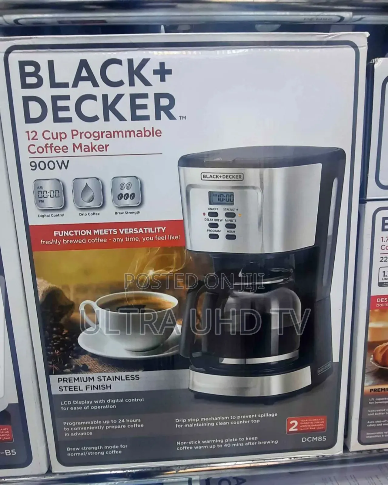 Black+Decker 12-Cup Programmable Coffee Maker (Model Dcm85).